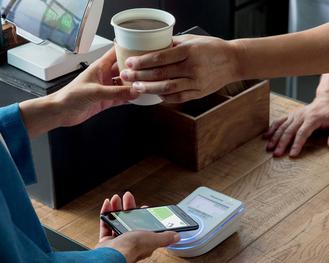 NFC ist vielen Experten zufolge die MPayment-Technologie, die sich durchsetzen wird. (Apple)