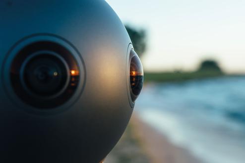 Nokia will eine VR-Kamera anbieten, die dem Zuschauer mit acht Kameras einen Rundumblick ermglicht (Bild: company.nokia.com)