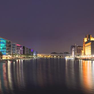 Der Innenhafen in Duisburg. (Evgeni Tcherkasski auf Pixabay)